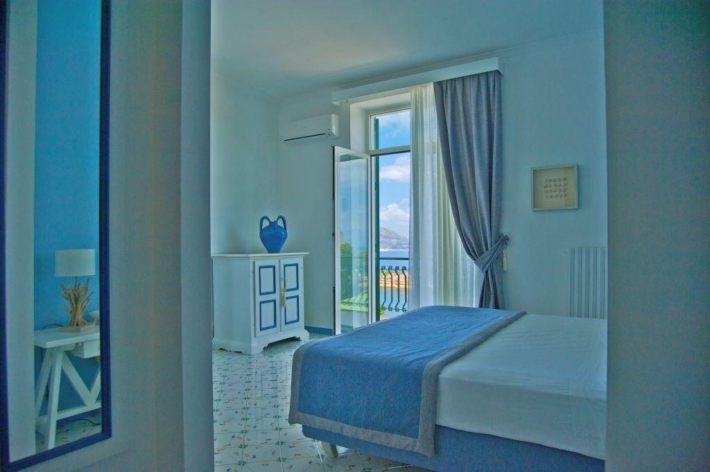 Hotel Cala Moresca Bacoli Exterior photo